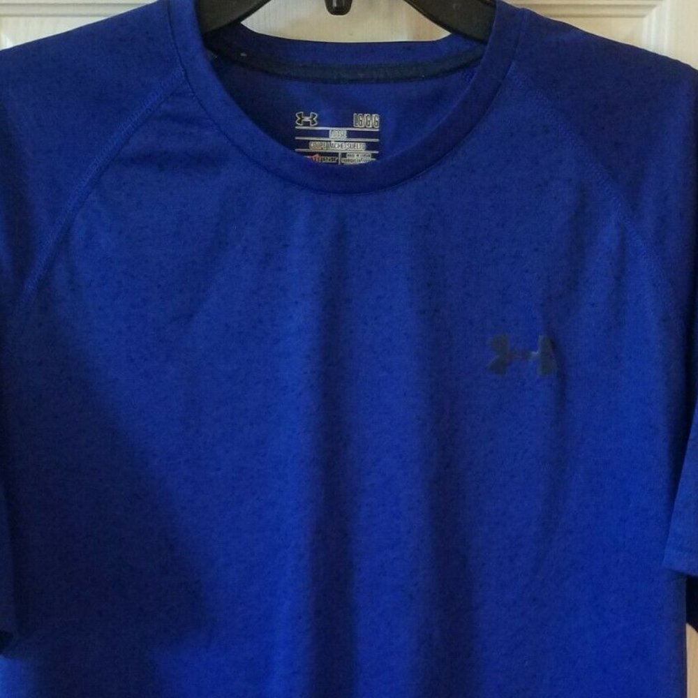 Under Armour Mens Tshirt SS Blue Black UA loose heatgear Size: Large